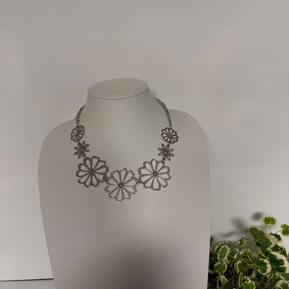 Floral Statement Necklace Silver Tone Adjustable Chain 19 in - 22 in